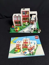 1987 Lego 6380 Hospital City Emergency Treatment Center Town Town