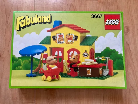 Lego vintage fabuland 3667 Bakery Shoppe with instructions and box
