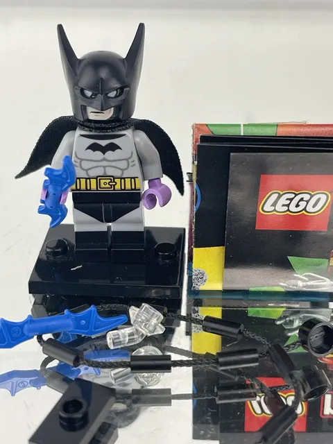 LEGO Classic 1939 Batman Minifigure 71026 DC Collectible Series NEW