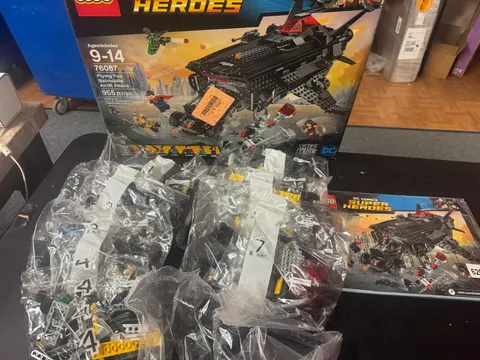 LEGO DC Comics Super Heroes: Flying Fox: Batmobile Airlift Attack (76087)