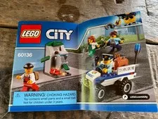 instruction manual for the LEGO City Police Starter Set (60136)