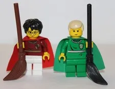 2002 Set of 2 Lego Harry Potter Minifigures from set #4726 Quidditch Practice