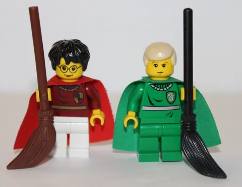 2002 Set of 2 Lego Harry Potter Minifigures from set #4726 Quidditch Practice