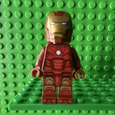 LEGO® Marvel Super Heroes Iron Man Mark 3 Armor SH825 Minifigure