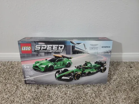 Lego Speed Champions Aston Martin Vantage Safety Car & AMR23 76925 New & Sealed!