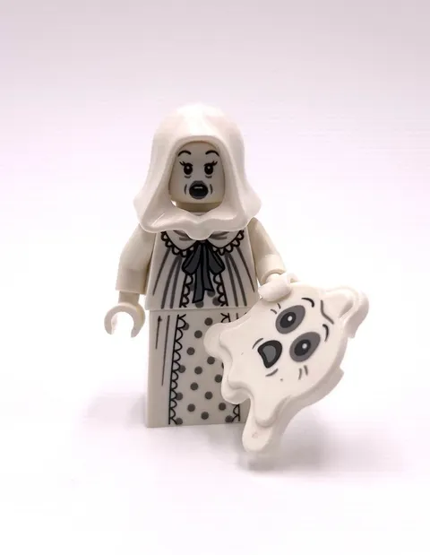 LEGO Ghost Lady minifigure Fall 2025 Store Exclusive