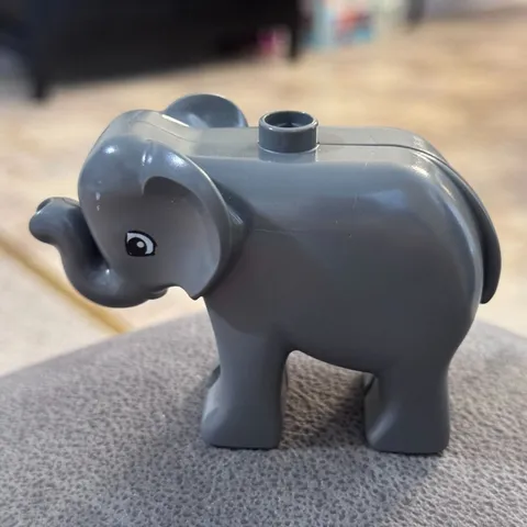 Lego Duplo Elephant Baby Calf Toddler Toy Pretend Play Animal Figure Zoo Circus