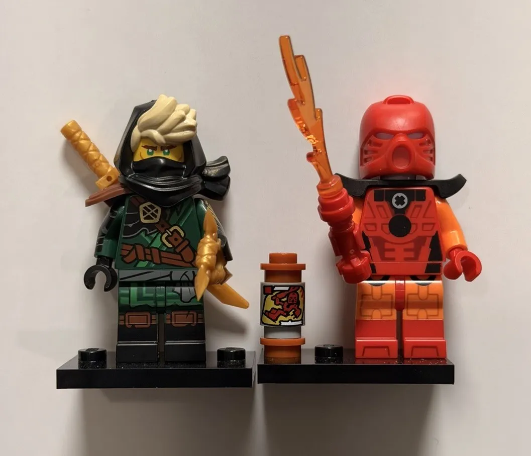 NEW LEGO CMF Series 29 Bionicle Cosplayer Toa Tahu and Mysterious Ronin (Lloyd)