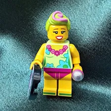 LEGO Movie 2 Minifigure Singer Hula Lula w/ Microphone & Vinyl Record 71023