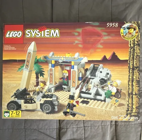 LEGO Adventurers Desert Mummy's Tomb 5958 Complete Set 253 Pieces Box