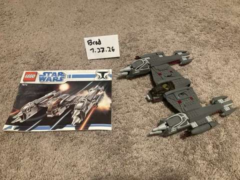 LEGO Star Wars: Magna Guard Starfighter (7673)