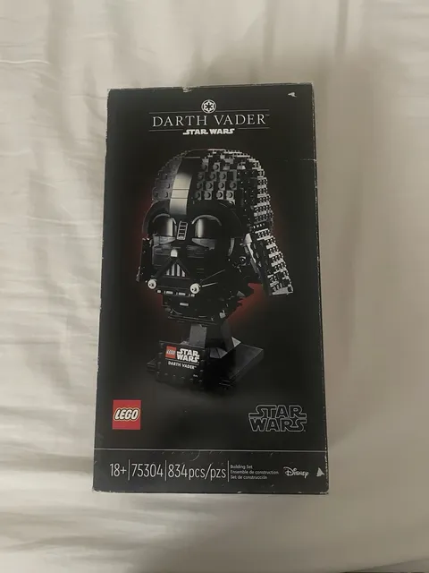 LEGO Star Wars Darth Vader Helmet (75304) New, opened box