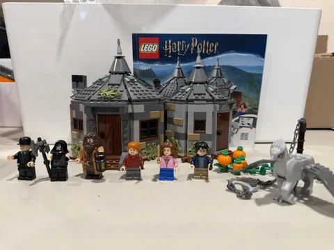 LEGO Harry Potter: Hagrid's Hut: Buckbeak's Rescue 75947 Complete/Instructions