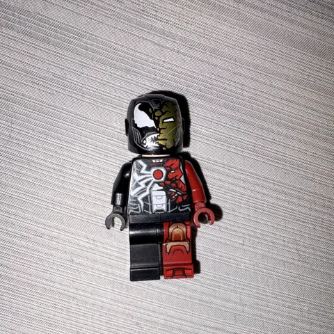 Lego Marvel Superheroes Iron Venom Minifigure New From Set 40454 Retired sh697.
