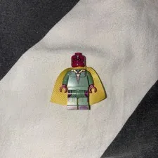LEGO Marvel Vision Minifigure with Yellow Cape Movies Age 5+ Plastic Figure