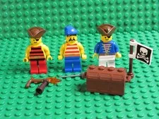 Lot of Vintage Lego Classic Pirates Minifigures sword chest flag 6285 MN17