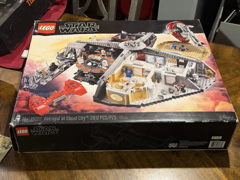 Lego 75222 Star Wars Betrayal at Cloud City 2812pcs New Sealed - Worn Box - Read