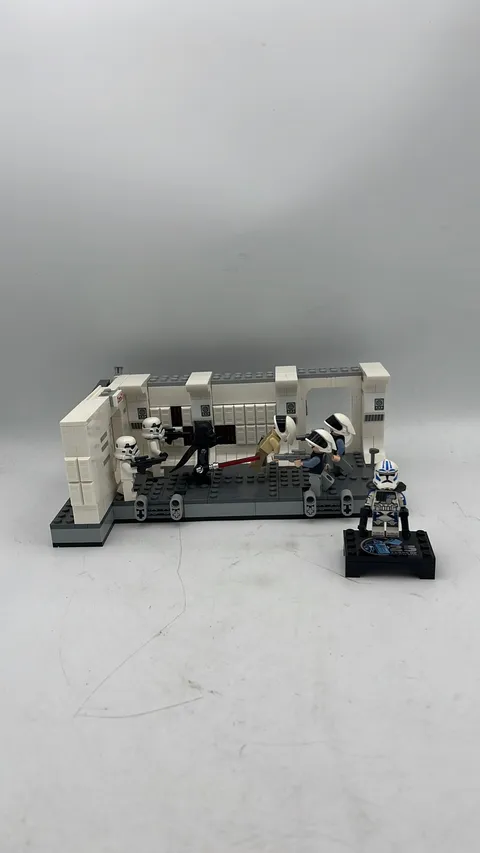 Lego 75387 Star Wars Boarding The Tantive IV 2024 (used)