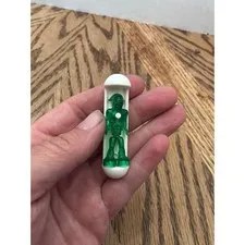 Vintage Unisex LEGO Bionicle Matoran Mini Figure Pod Small Green White