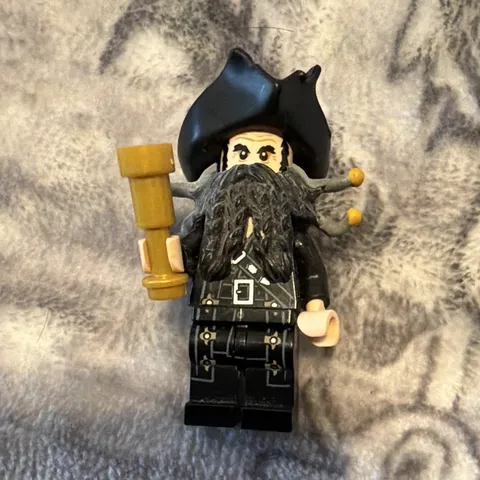 Lego Captain Blackbeard poc007 Minifigure Pirates Of The Caribbean  4192