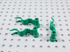 LEGO Lot of 3 Green 4x1 Wavy Flags Accessory Minifig BJ