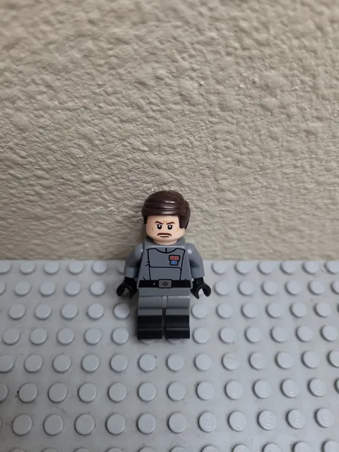 Lego Admiral Wullf Yularen (75367) Star Wars The Clone Minifigure