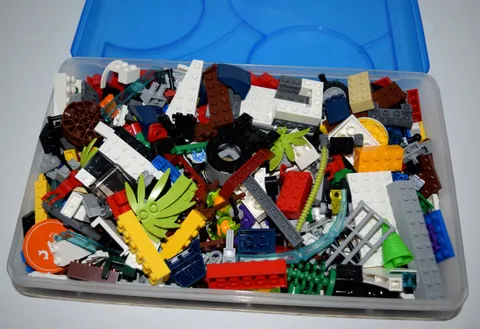 Bulk Lot of Assorted Loose LEGO Pieces - Parts Bricks & Accessories