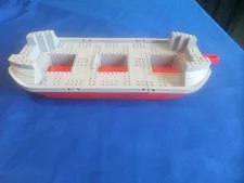 LEGO BOAT HULL CAPTAIN
