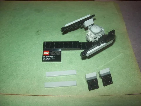 LEGO STAR WARS SET #9676 EP.4/5/6 TIE INTERCEPTOR & DEATH STAR PARTS AND PIECES