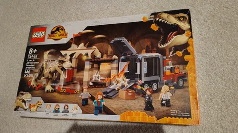 LEGO Jurassic World: T. rex & Atrociraptor Dinosaur Breakout (76948) BRAND NEW