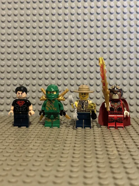 All 4 LEGO Target Exclusive 2014 Minifigure Gift Set Lloyd DX (Great Condition)
