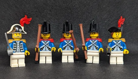 LEGO Icons Eldorado Fortress Imperial Navy (10320) Minifigures Lot