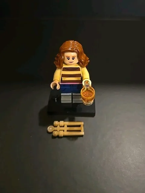 Lego Collectible Minifigure Harry Potter Series 2 Hermione Granger Complete