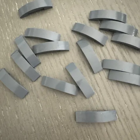 LEGO Slope 1 x 4 Curved Double (93273) Dark Gray 16 Pieces