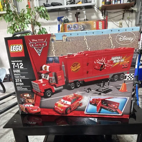 LEGO Cars 2 Mack's Team Truck 8486 374 pcs Complete Set Age 7-12 Box 2011