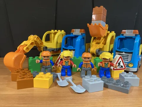 2x LEGO DUPLO Truck and Excavator Set 10812 COMPLETE No Box SHIPS FAST 52 Pieces