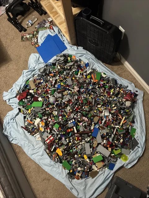 HUGE LEGO LOT Figures Instructions Star Wars Ninjago Minecraft City More RARE
