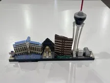 LEGO 21047 Architecture Las Vegas Skyline Set Retired No Instructions