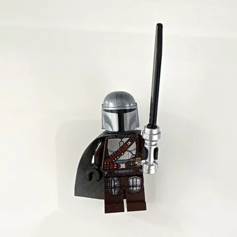 LEGO Star Wars Mandalorian Minifigure w/ Helmet, Cape & Darksaber
