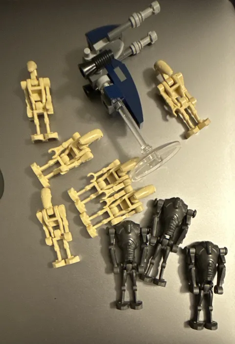 LEGO STAR WARS DROID MINIFIG LOT! 9 MINIFIGURE Lot, 6x b1 3x b2! Stap Included