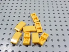 LEGO Lot of 8 Bright Yellow 2x1 Curved Slopes No Stud BK
