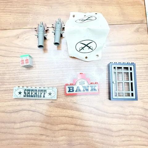 Rare Lego Sheriff And Pirate Accessories Jail Door And More Cannons
