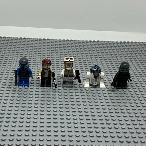LEGO Star Wars Minifigures Lot of 5 w/ R2-D2