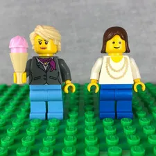 LEGO TOWN CITY Minifigure Mixed Lot x 2 Ladies Women Female Grandma Ice Cream