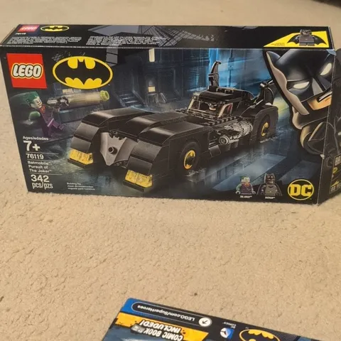 LEGO DC Batman Batmobile: Pursuit of The Joker Complete Set 76119