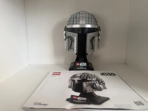 LEGO Star Wars: The Mandalorian Helmet (75328) Used Instructions Included