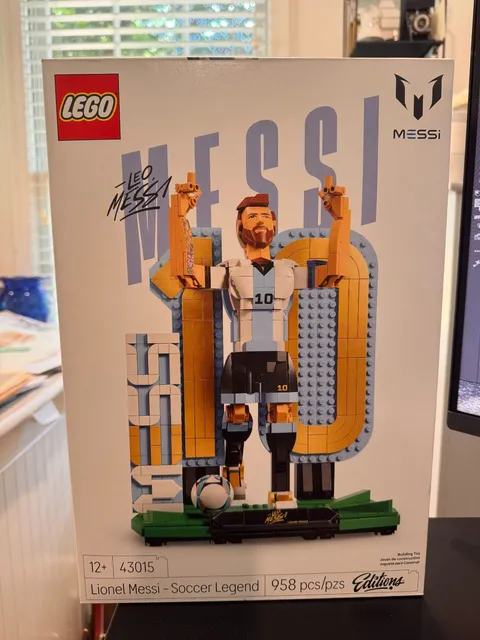 NIB Messi Soccer Legend 958 Piece LEGO Editions Set  2026 - Argentina 2026