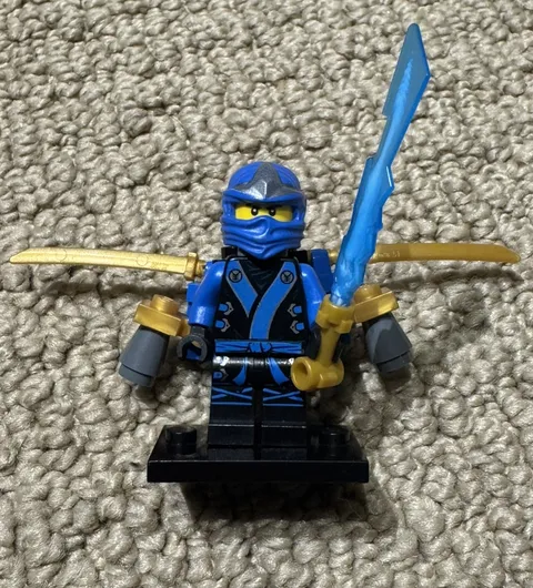 LEGO Ninjago Kimono Jay The Final Battle Warrior Bike  Minifig w/ Jetpak (70501)
