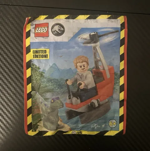 LEGO Jurassic World Limited Edition 122403 25 pcs Foil Pack Set Age 6+