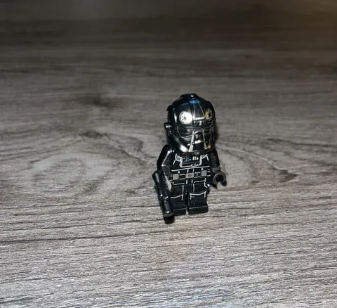 LEGO Star Wars Imperial Shadow Trooper Minifigure sw1031 Black With Gun 75262 
